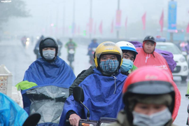 Không khí lạnh gây mưa rét cho Bắc và Trung Bộ, có nơi dưới 12 độ C